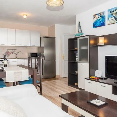 Marina House Center Apartament