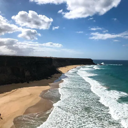 아파트 Marina House Center