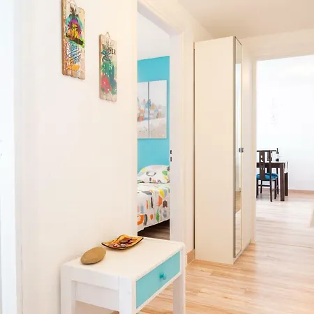 Marina House Center Apartment